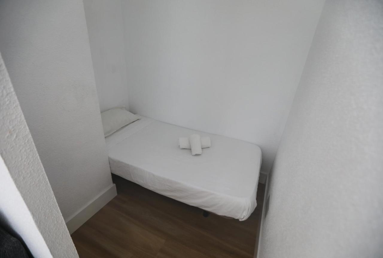 Appartamento Apartamento Ballesta Madrid Esterno foto